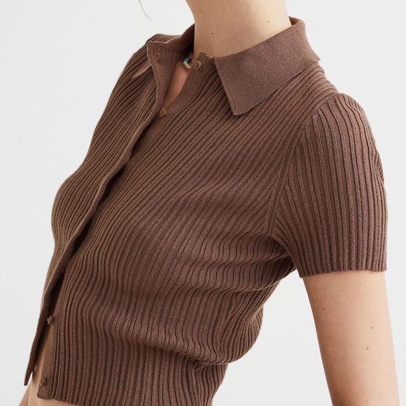 Ribbed Crop Top - Picture 2 of 2